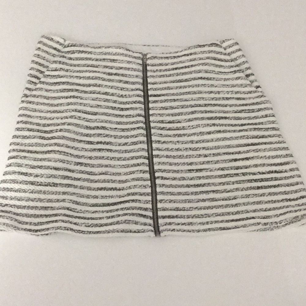 NWT BCBGeneration Striped Tweed Zip Skirt B & W 10